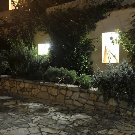 Nyaraló The House Aunt Regina Dragove