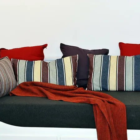 Nyaraló The House Aunt Regina Dragove